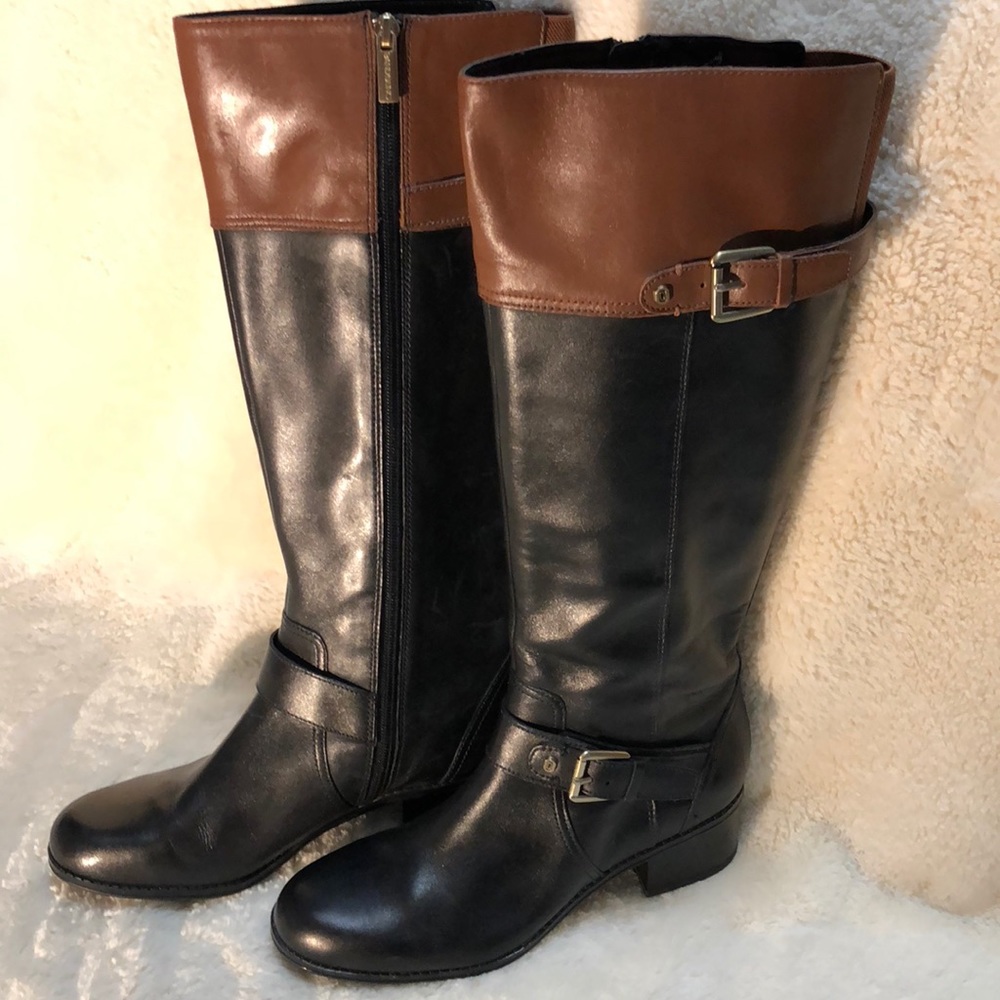 Bandolino Two-toned leather boots. Size 7M